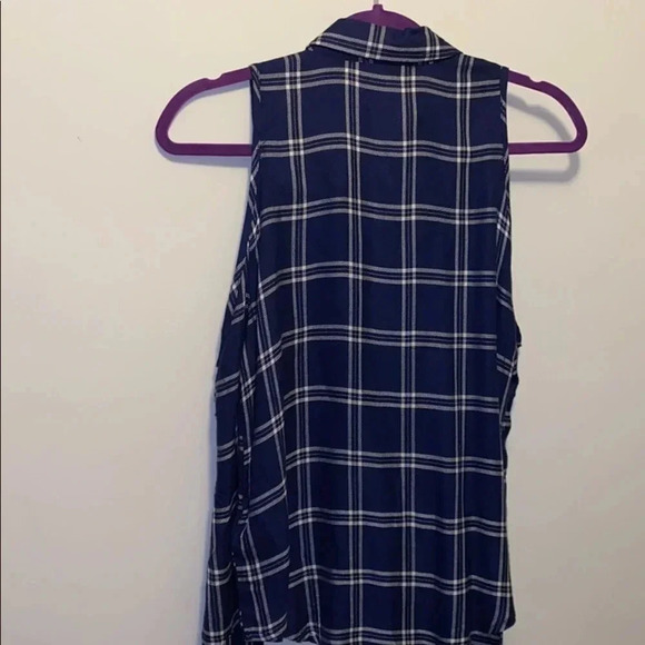 Buffalo plaid cold shoulder botton down shirt. Sz Xs - Picture 11 of 11